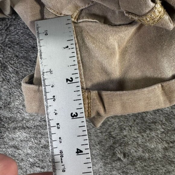 American Eagle AEO Twill Midi Super Stretch Shorts Sz 6 - Picture 10 of 11